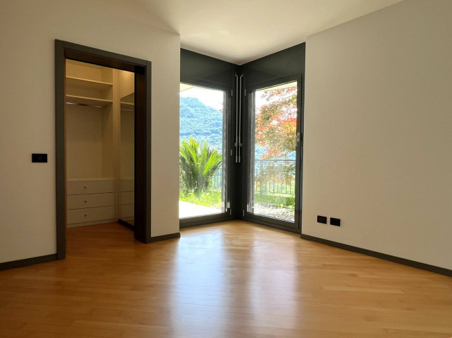 Appartamento  in Affitto a Collina d'Oro #6